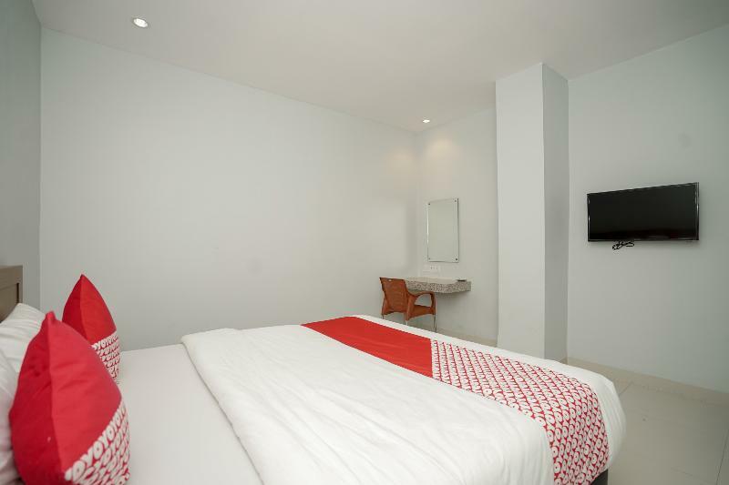 Oyo 616 Express Inn Palembang Zewnętrze zdjęcie